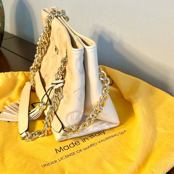 Valentino by Mario Valentino - Picture 3 of 5